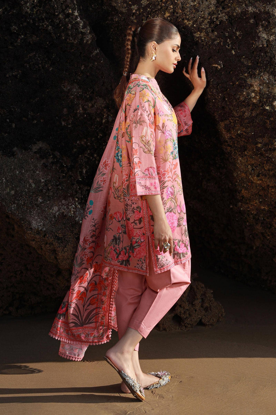Sana Safinaz | Mahay Spring 24 | H241-019A-3CS - Aqsa Fabrics