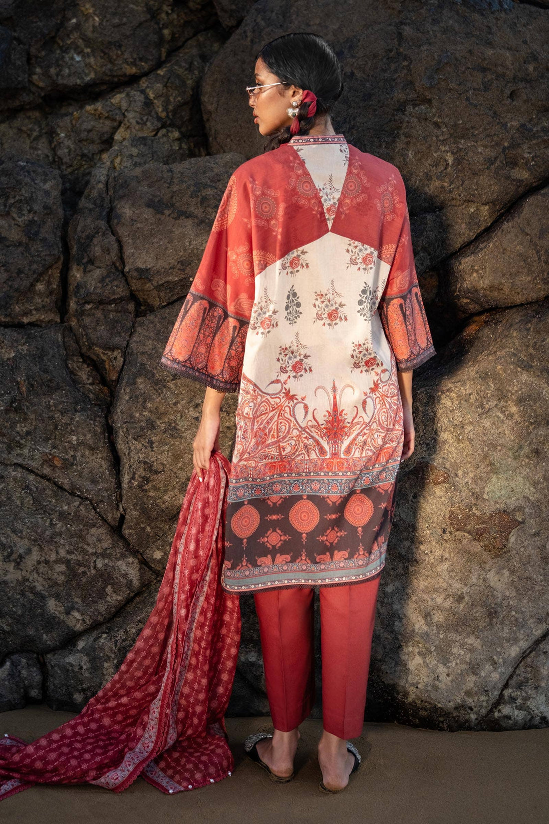 Sana Safinaz | Mahay Spring 24 | H241-021A-3DE - Aqsa Fabrics