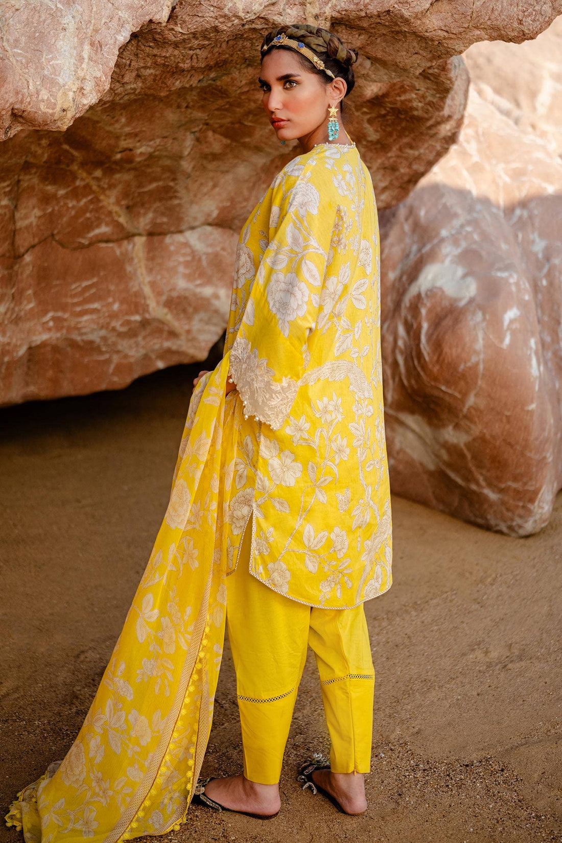 Sana Safinaz | Mahay Spring 24 | H241-001A-3CI - Aqsa Fabrics