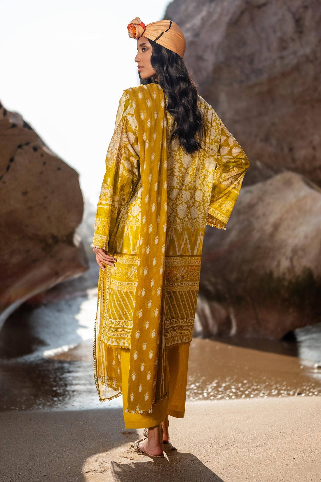 Sana Safinaz | Mahay Spring 24 | H241-005B-3CI - Aqsa Fabrics