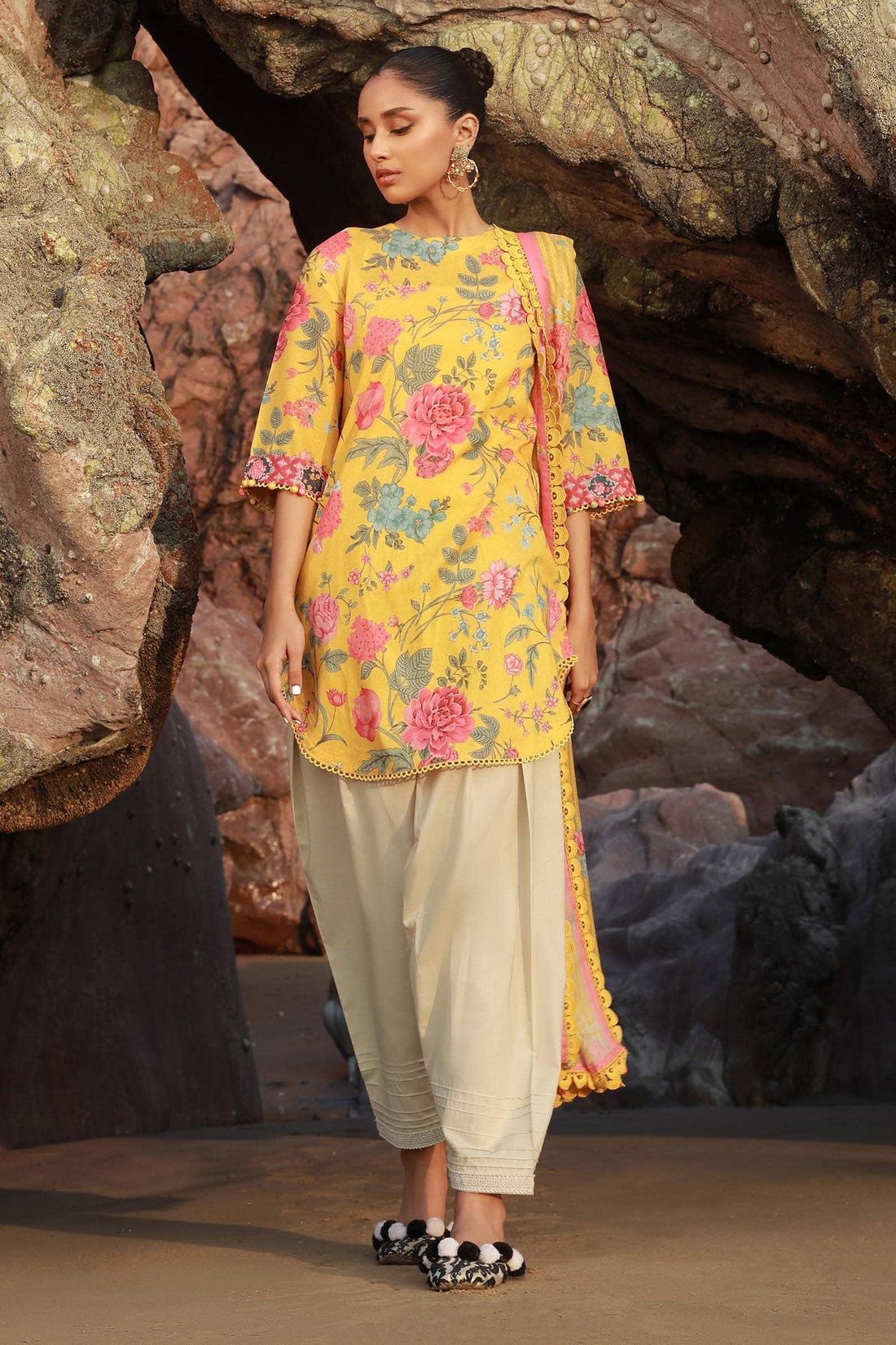 Sana Safinaz | Mahay Spring 24 | H241-007B-2S - Aqsa Fabrics
