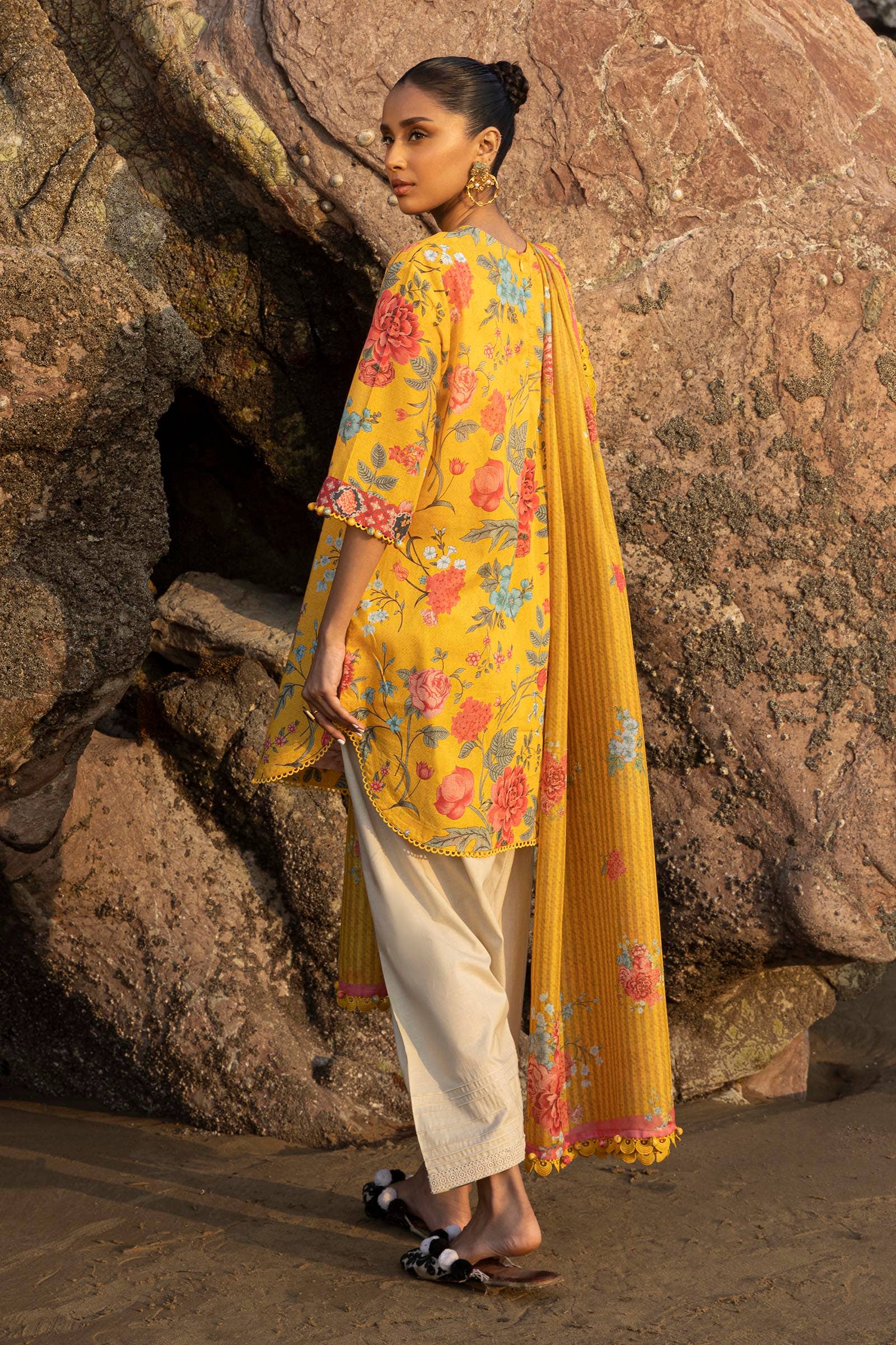 Sana Safinaz | Mahay Spring 24 | H241-007B-2S - Aqsa Fabrics