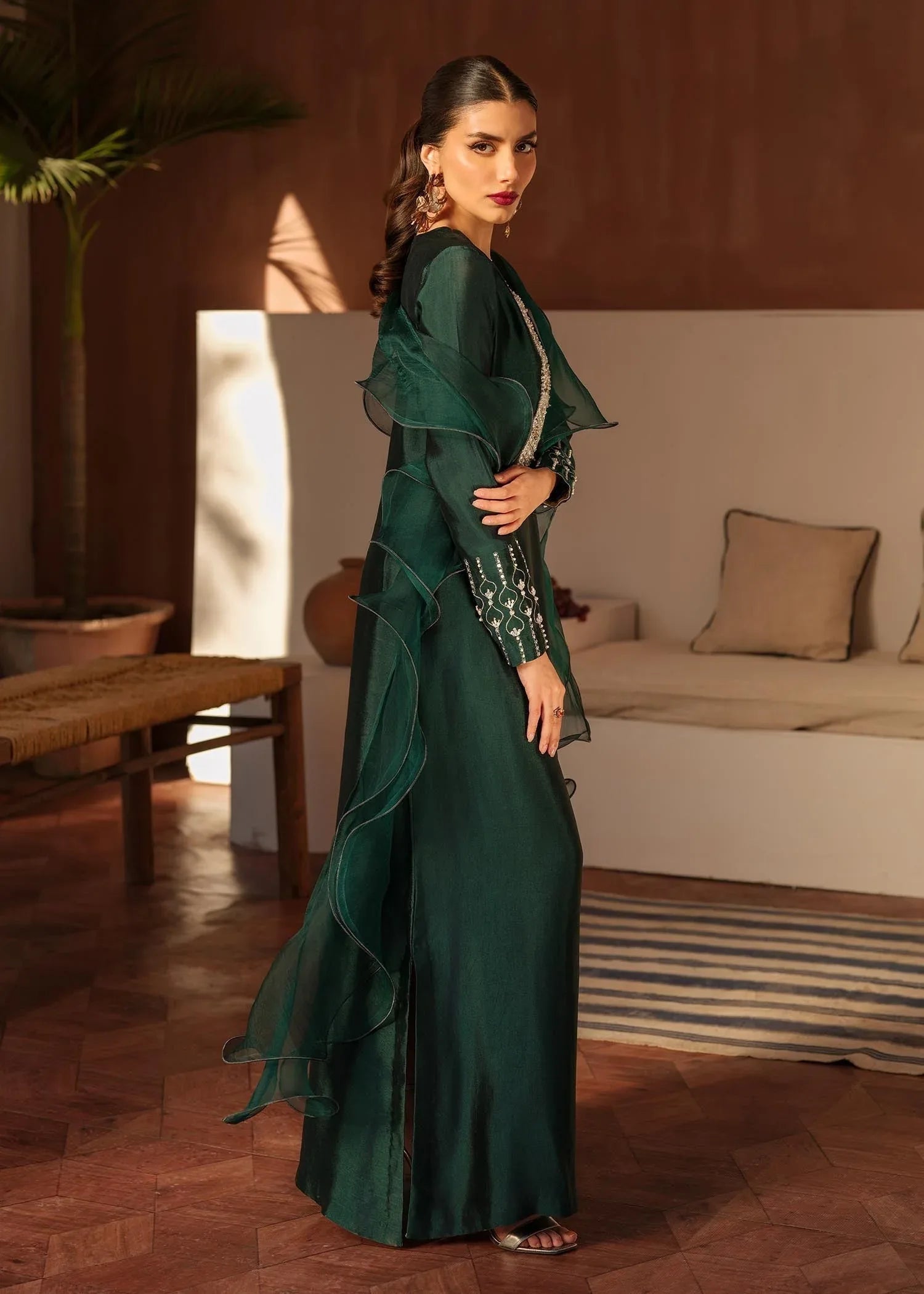 Mahum Asad | Raising The Bar | Icon - Aqsa Fabrics