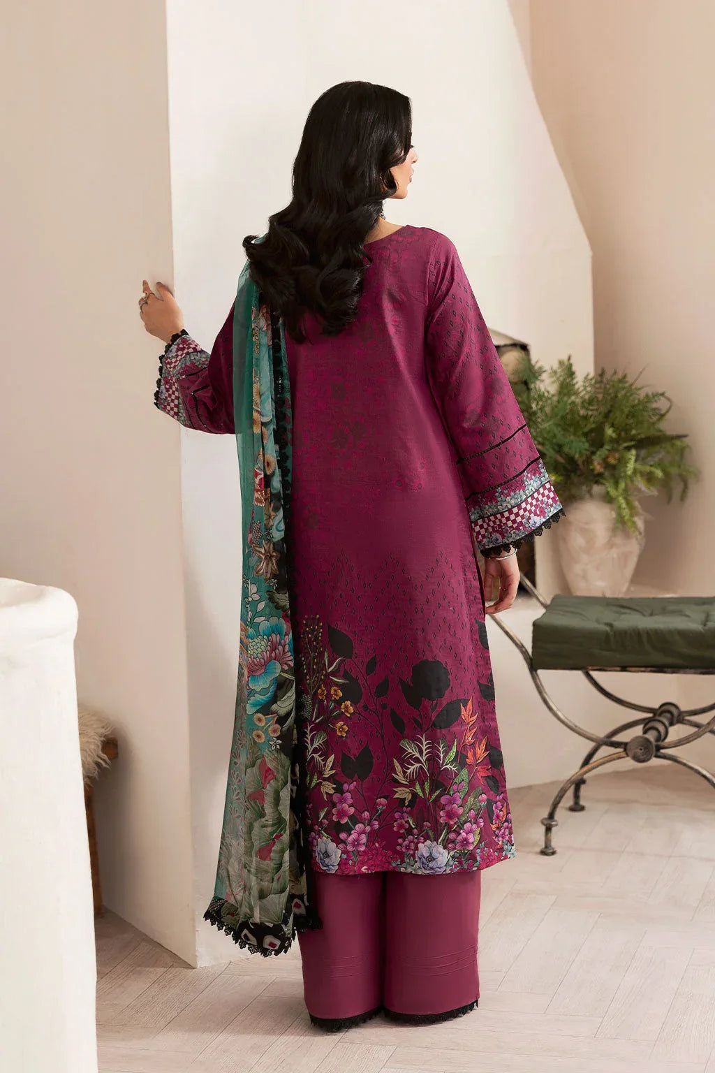 Ramsha | Mashaal Luxury Lawn |  L-1402 - Aqsa Fabrics