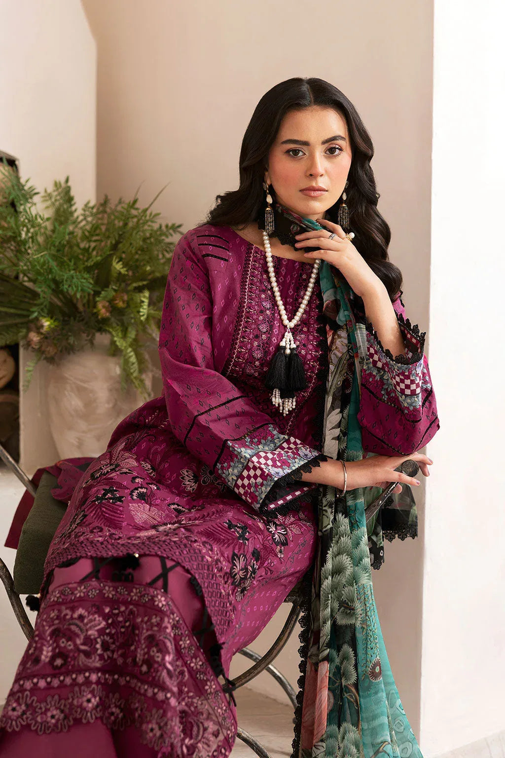 Ramsha | Mashaal Luxury Lawn |  L-1402 - Aqsa Fabrics