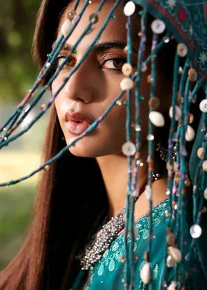 Sadaf Fawad Khan | Winter 25 |  Mahpari - Aqsa Fabrics