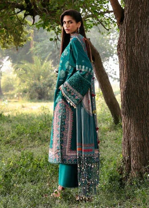 Sadaf Fawad Khan | Winter 25 |  Mahpari - Aqsa Fabrics
