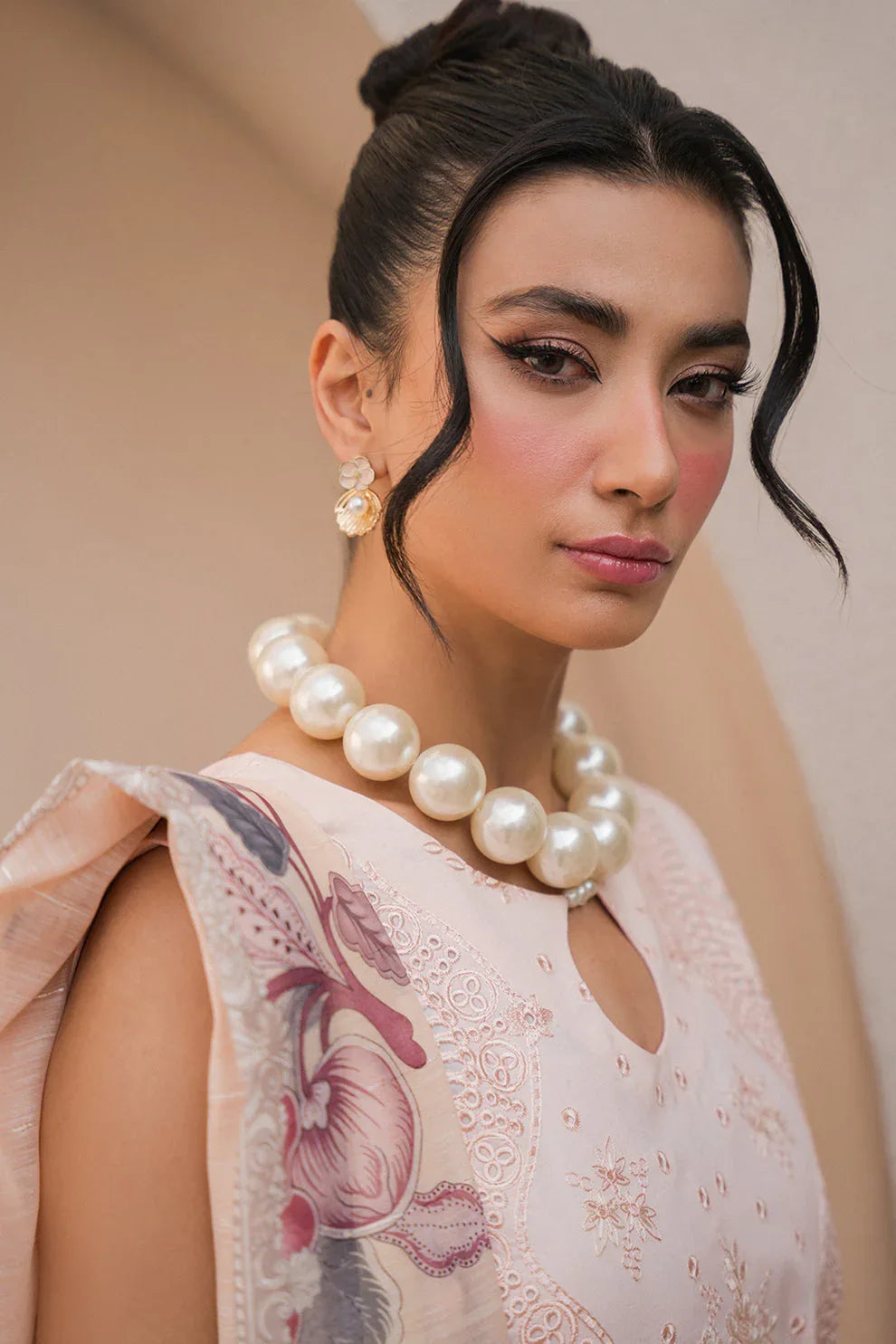 Neeshay | Symphony Luxury Lawn 24 | Whispers - Aqsa Fabrics