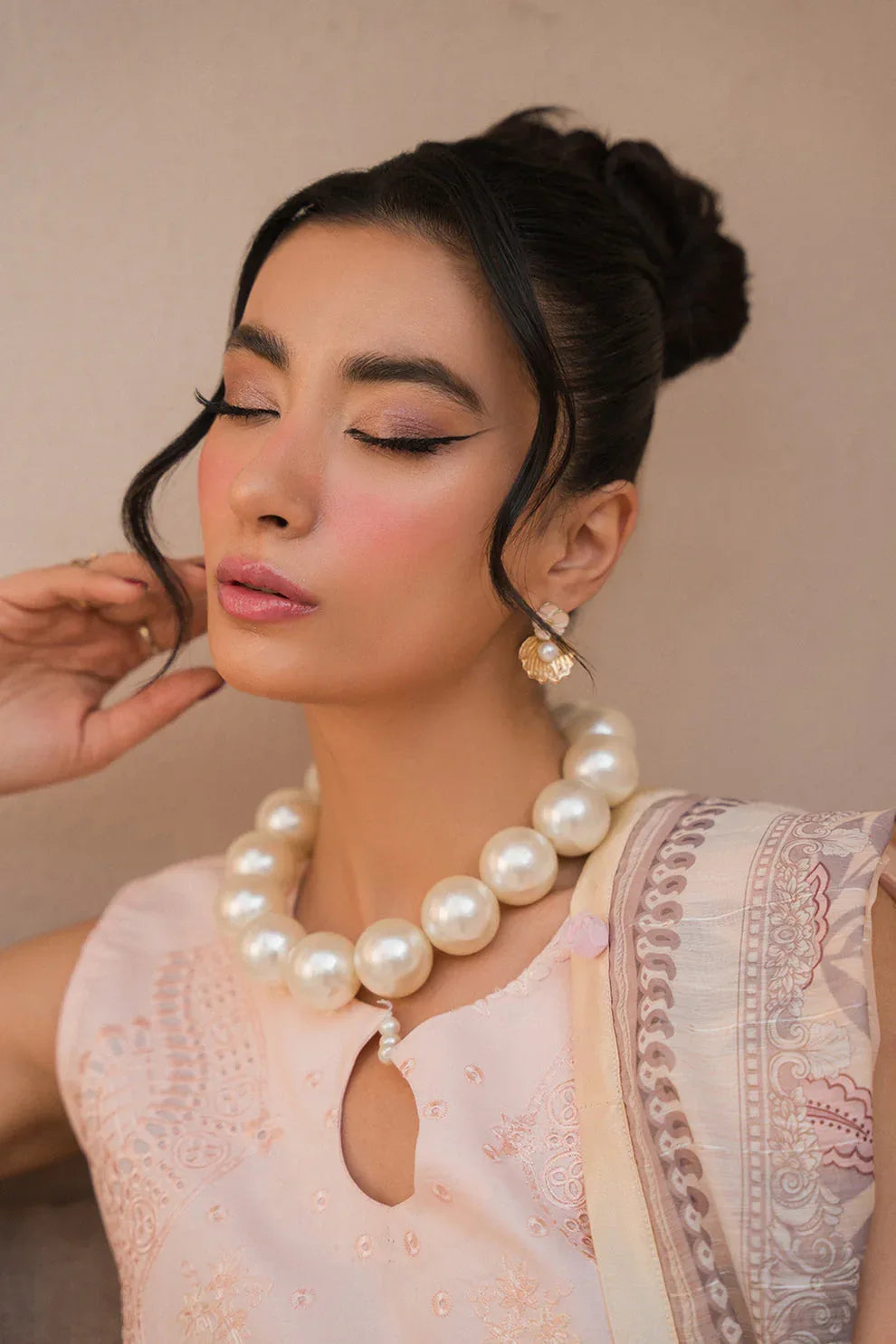 Neeshay | Symphony Luxury Lawn 24 | Whispers - Aqsa Fabrics