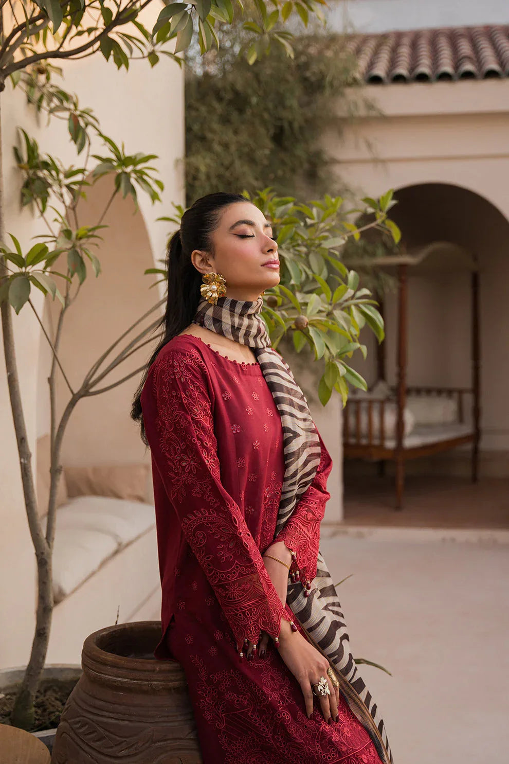 Neeshay | Symphony Luxury Lawn 24 | Cadence - Aqsa Fabrics