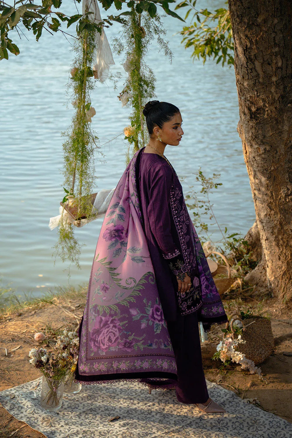 Saira Rizwan | Winter 2024 | RUNI-SRW24-02 - Aqsa Fabrics