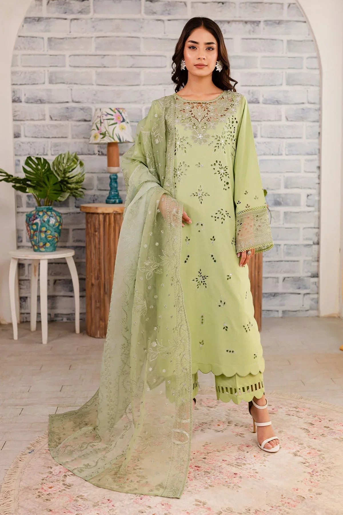 Nureh | Shades Of Summer | NP-490 - Aqsa Fabrics