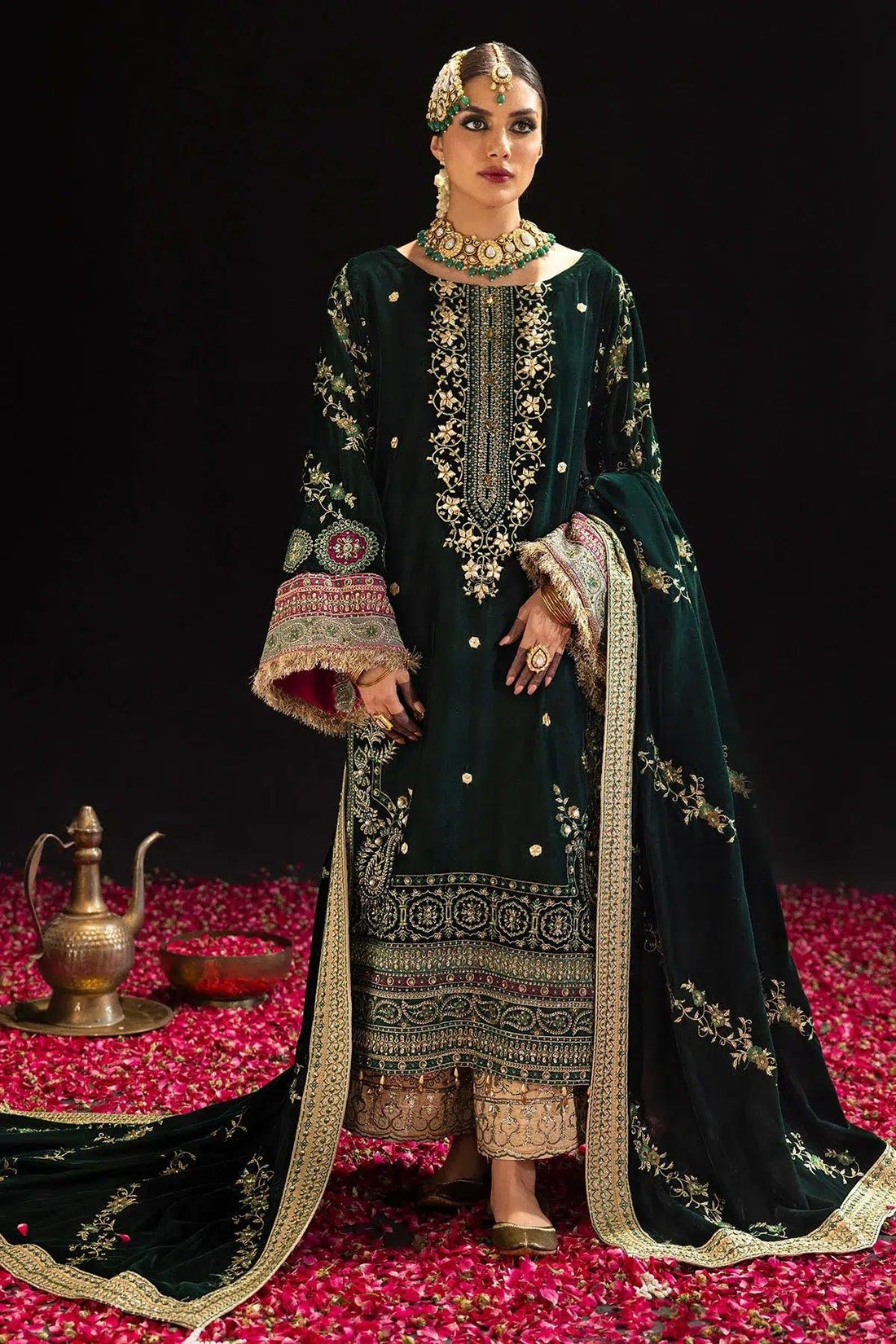 Nureh | Maya Velvet 23 | Alma - Aqsa Fabrics