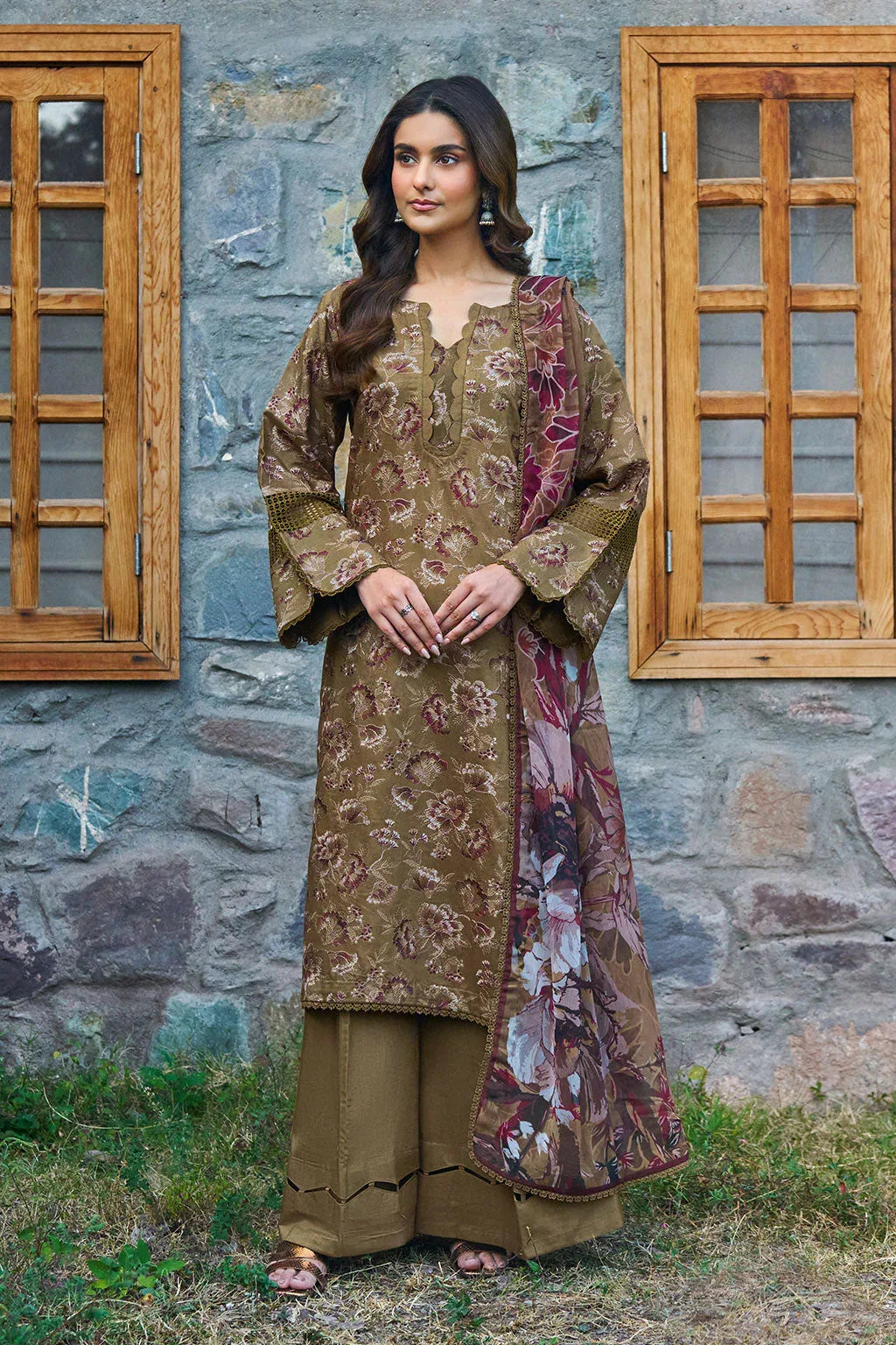 Ramsha | Riwaj Winter Collection | J-702 - Aqsa Fabrics