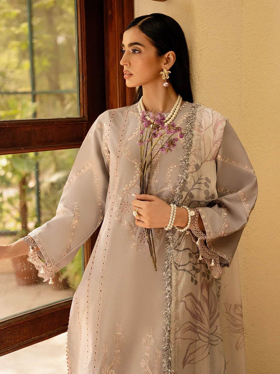 Izel | Dastak Luxury Lawn | SAAYE - Aqsa Fabrics