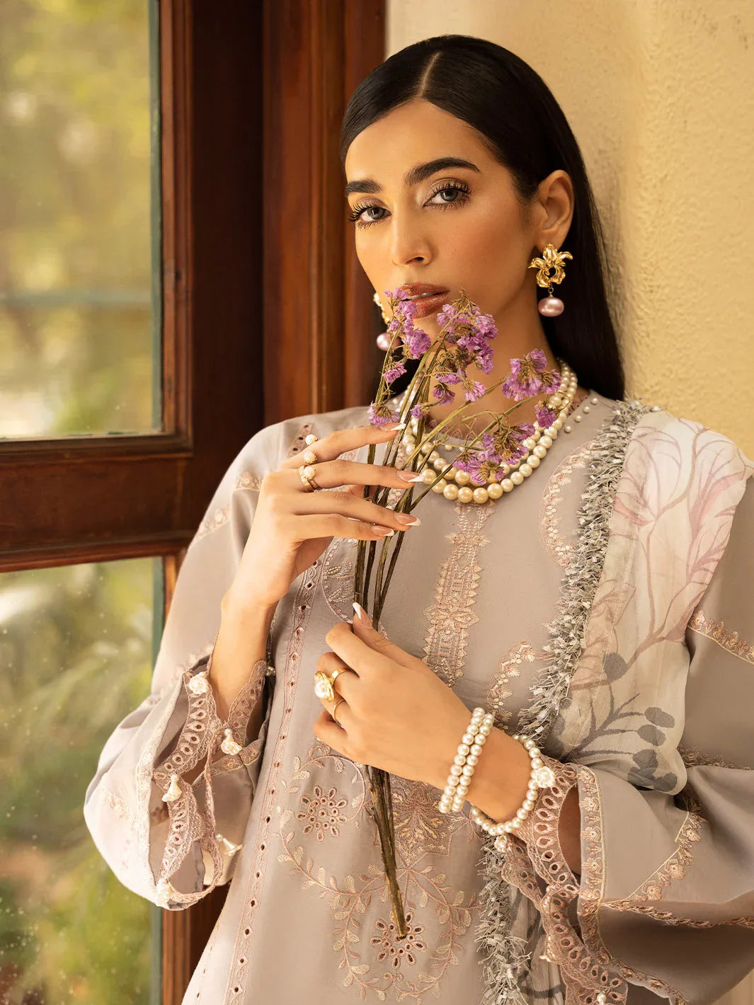 Izel | Dastak Luxury Lawn | SAAYE - Aqsa Fabrics