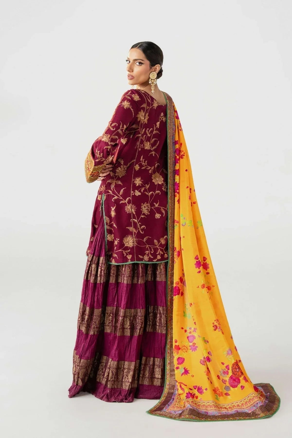 Fahad Hussayn | Jalsa Ghar | Tojis - Aqsa Fabrics