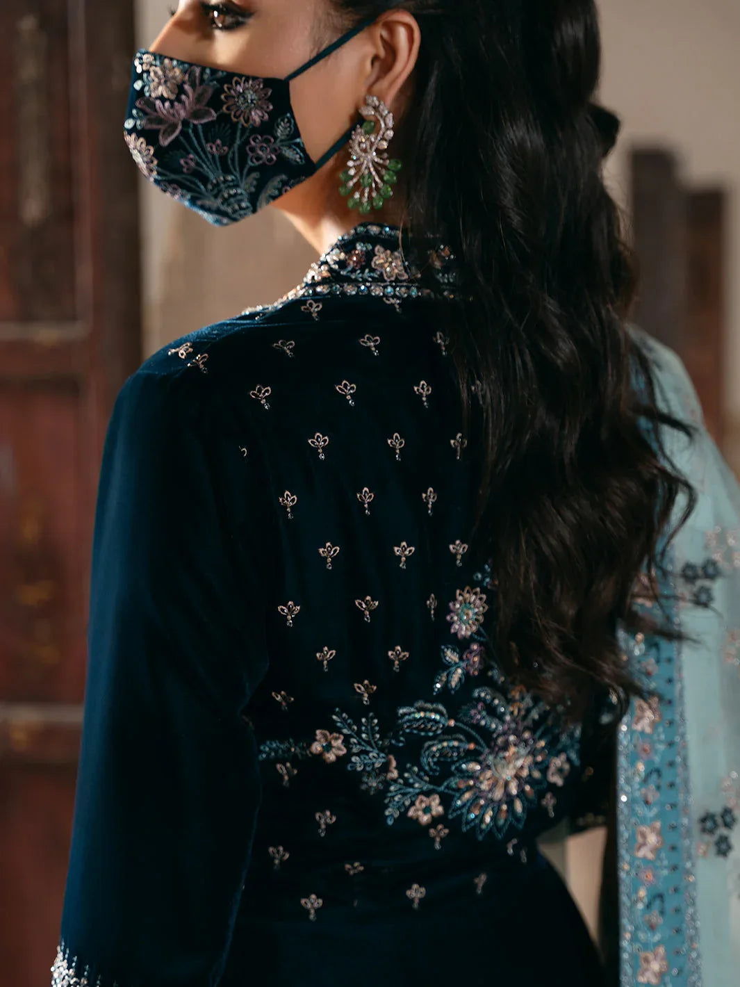 Flossie | Siara Velvet Formals | V-101 - Aqsa Fabrics