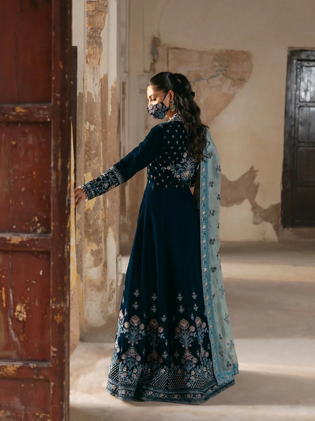 Flossie | Siara Velvet Formals | V-101 - Aqsa Fabrics