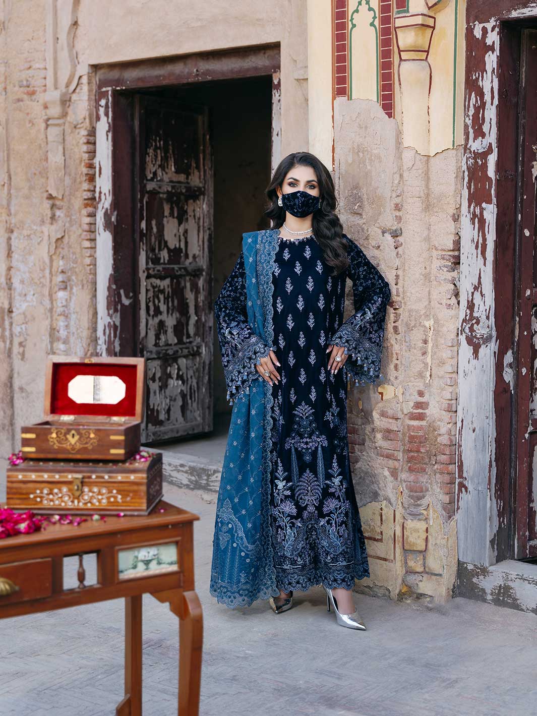Flossie | Siara Velvet Formals | V-105 - A - Aqsa Fabrics