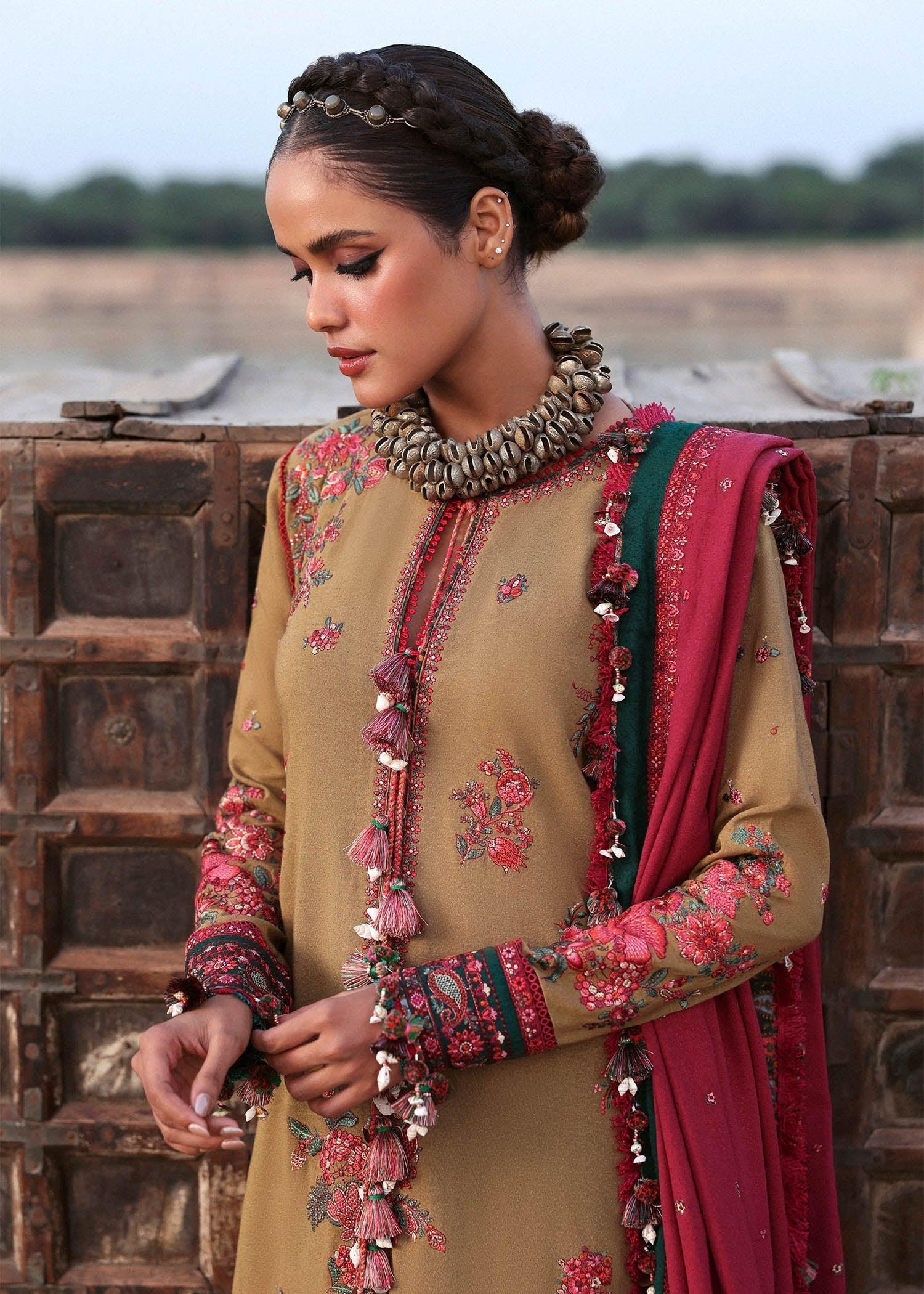 Hussain Rehar | Karandi 25 | Rumi - Aqsa Fabrics