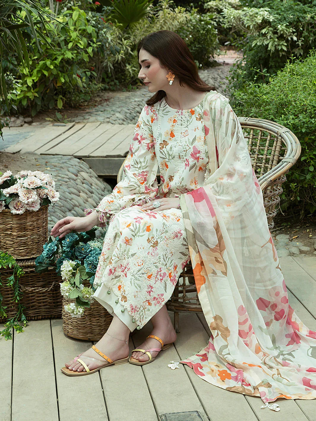 Izel | Oh Spring Lawn 25 | WISTERIA - Aqsa Fabrics