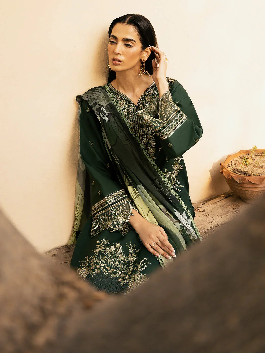 Izel | Dastak Luxury Lawn | ZAIB - Aqsa Fabrics